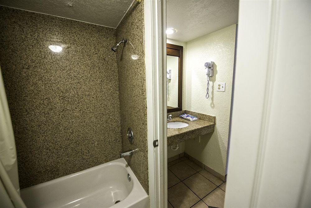 Western Inn Houston Kültér fotó